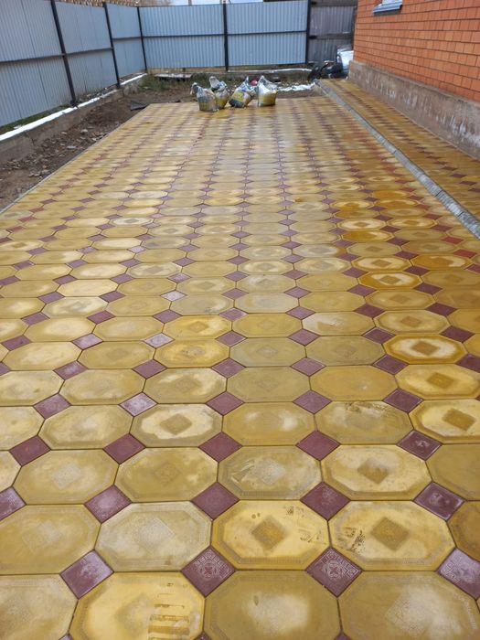 Укладка брусчатки и асфальта