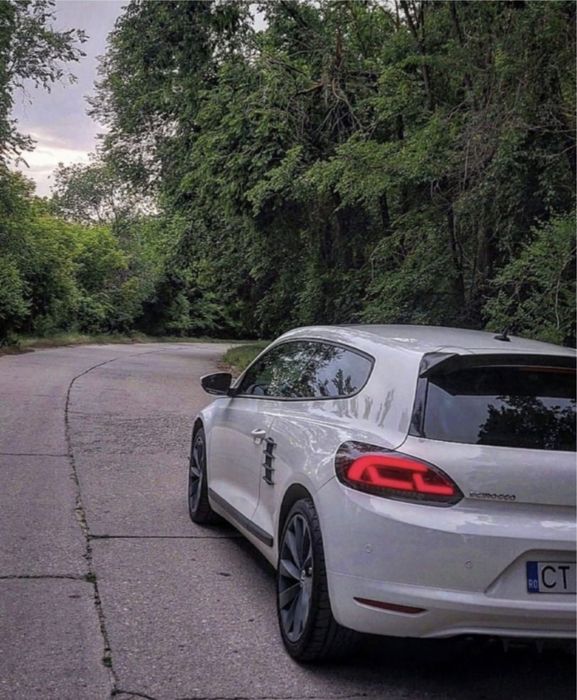 Vând Volkswagen scirocco R line