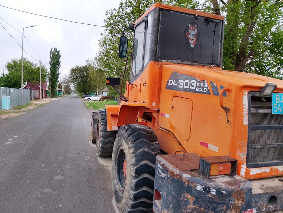 Погрузчик фронтальный