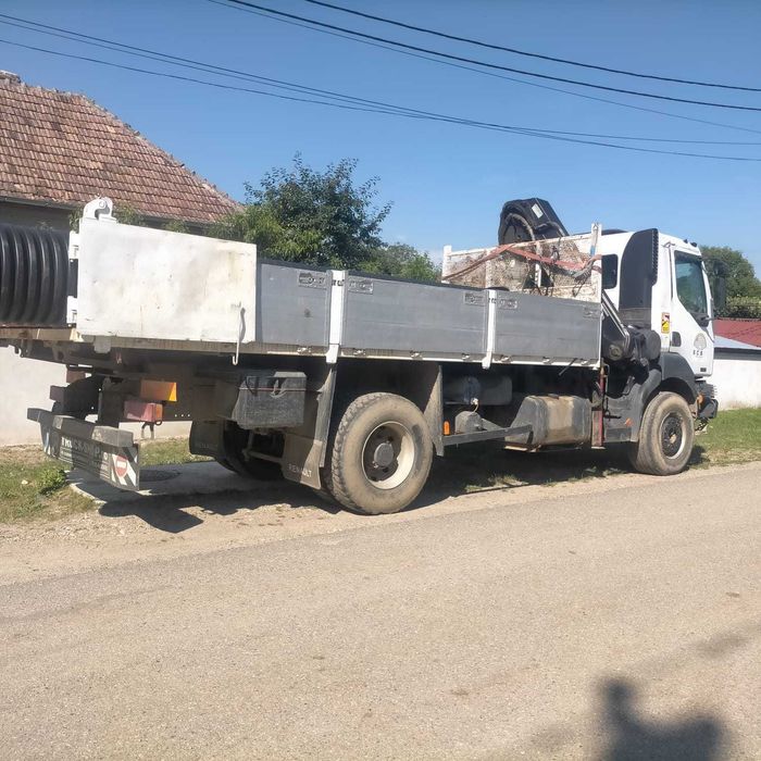 Camion basculabil cu macara, Renault Kerax