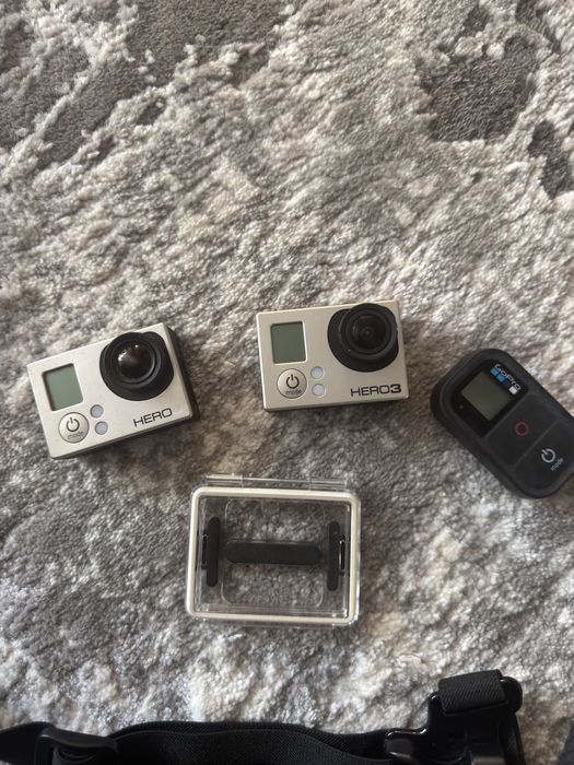 Vand gopro hero3 cu tot ce se vede in poze