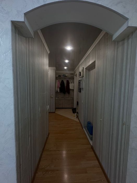Продам квартиру 3-х комнатную