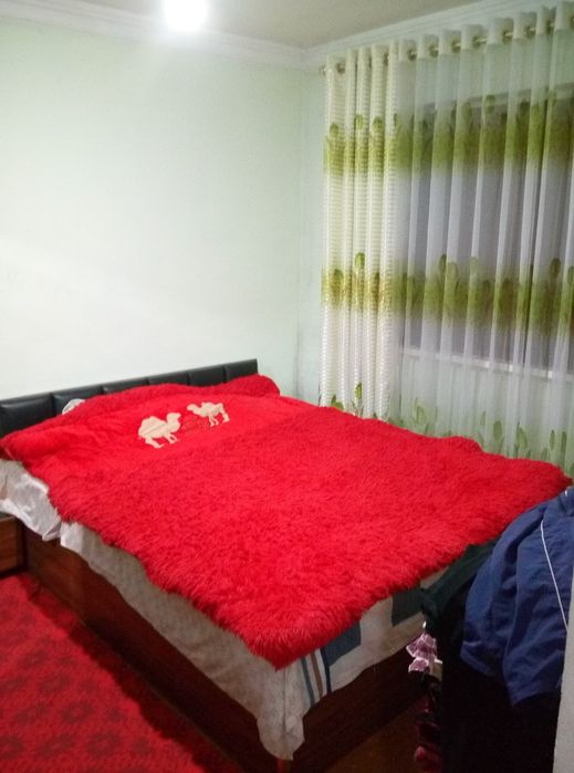 Uy sotiladi. The house is for sale. Дом продается.