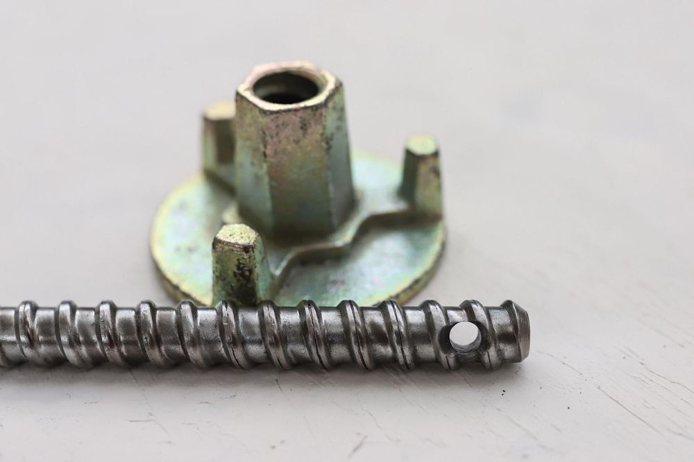 Surub prindere carota masina de carotat