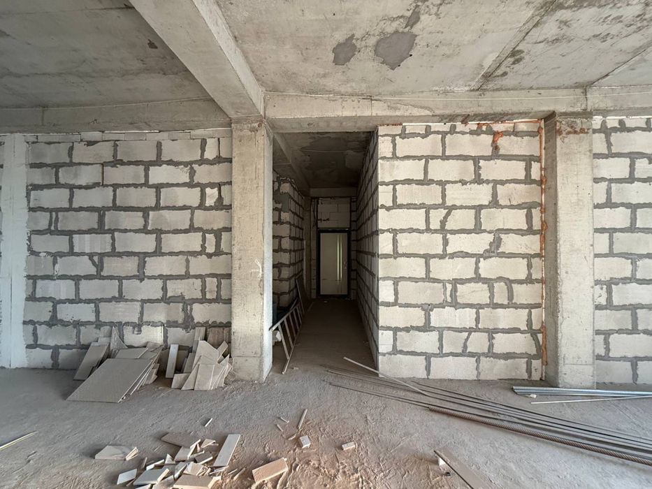 Новостройка SkyLine Tower 2 комнатная 5 этаж, 73м2. Коробка. Сквозная