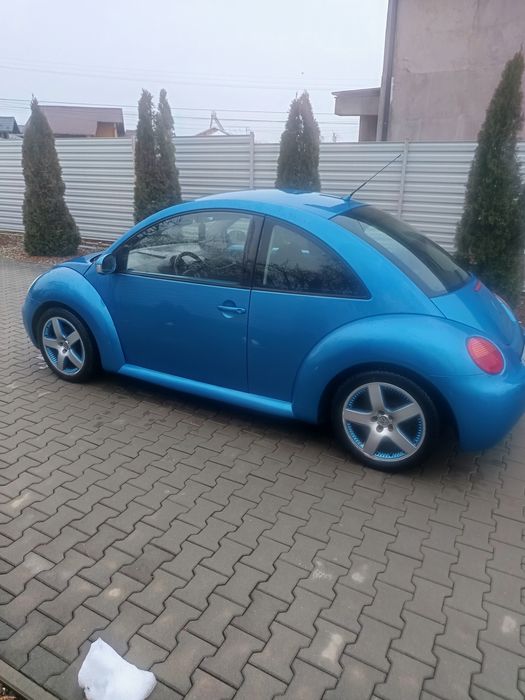 Vând  New Beetle