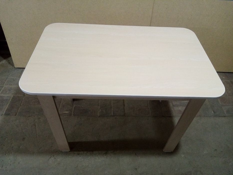 Продам новый кухонный стол!