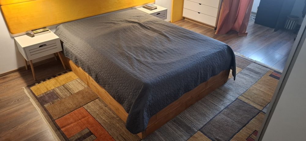 Pat cu somiera, saltea si topper 140cm x 200cm