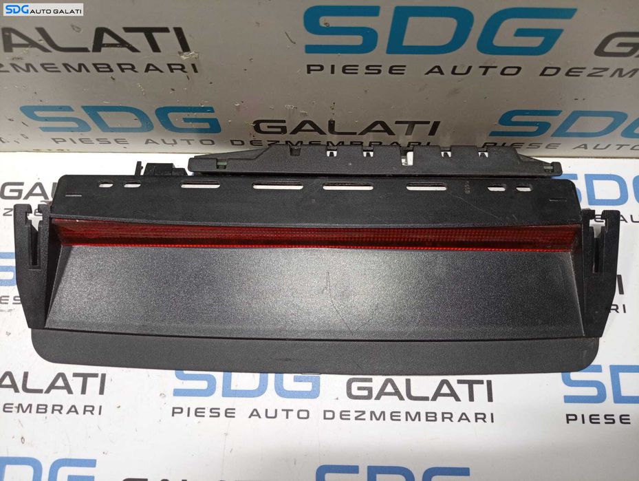 Stop Lampa Tripla Auxiliara Centrala Luneta Haion Haion Portbagaj Volkswagen Passat CC 2008 - 2012 Cod 3C8945087B [M4878]