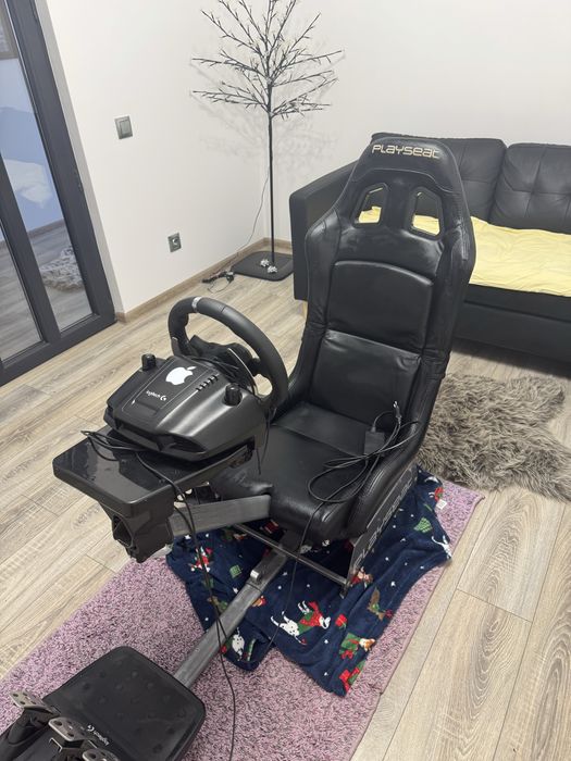 Playseat loghitech full VAND SI PE PIESE