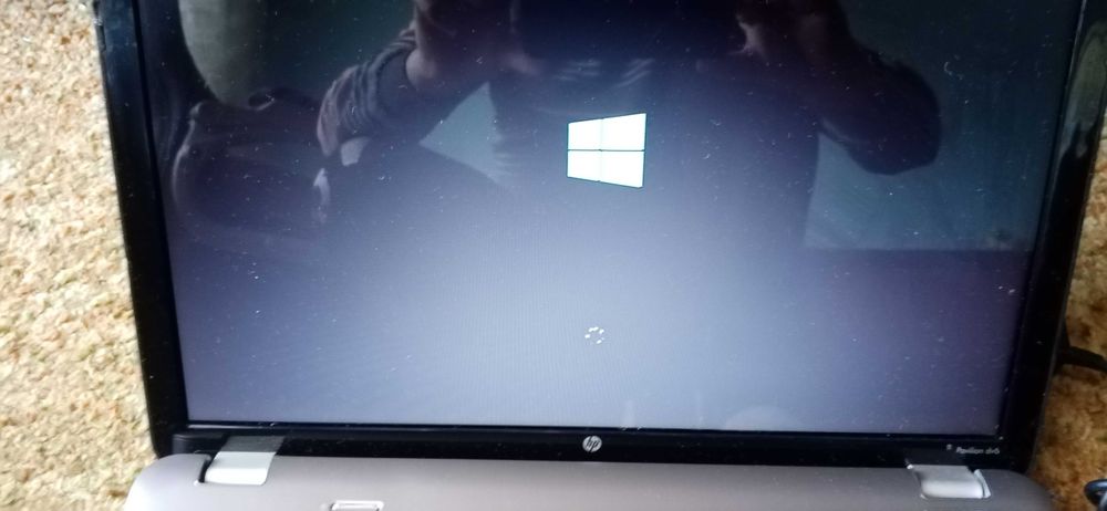 Продавам Лап топ hp...