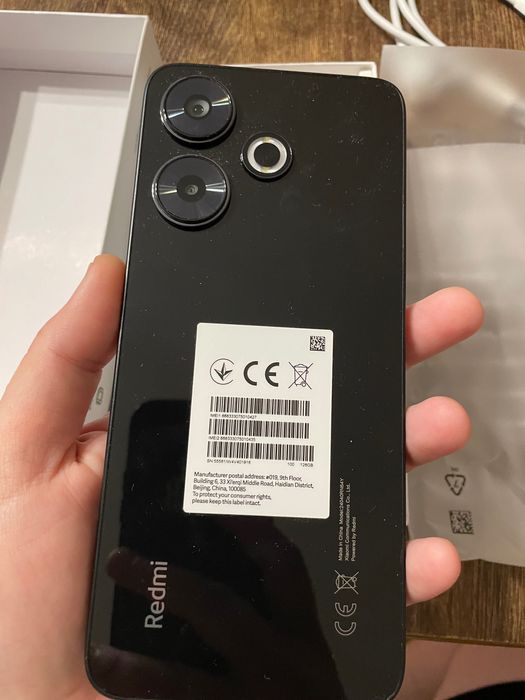 Телефон Redmi 13