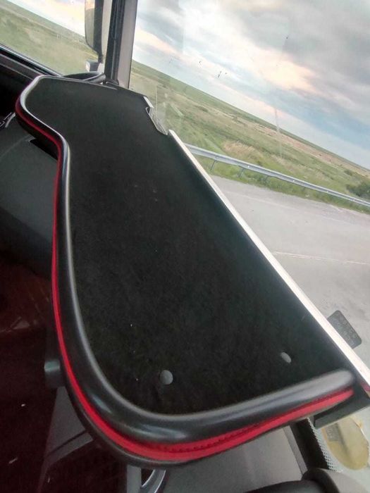 Даф 106 стол-полка на торпеду