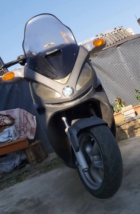 Schimb cu porci sau vând Malaguti madirson 200cc