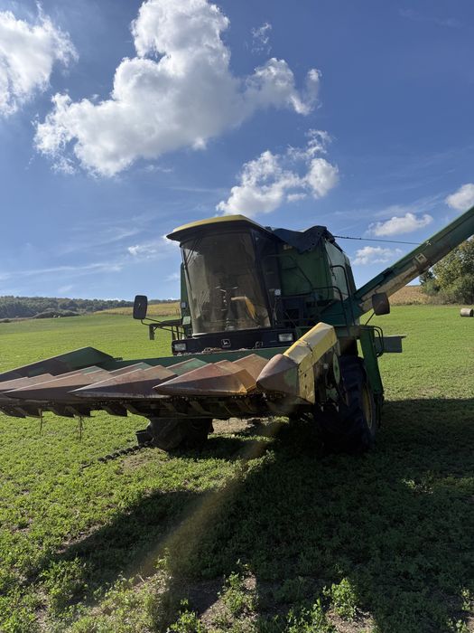 Vand sau dezmembrez combina john deere 1085