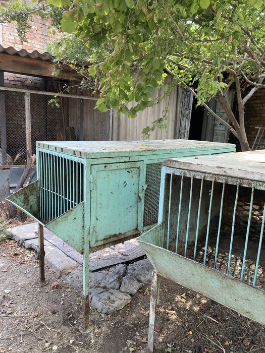 Крольчатники 2 шт железные