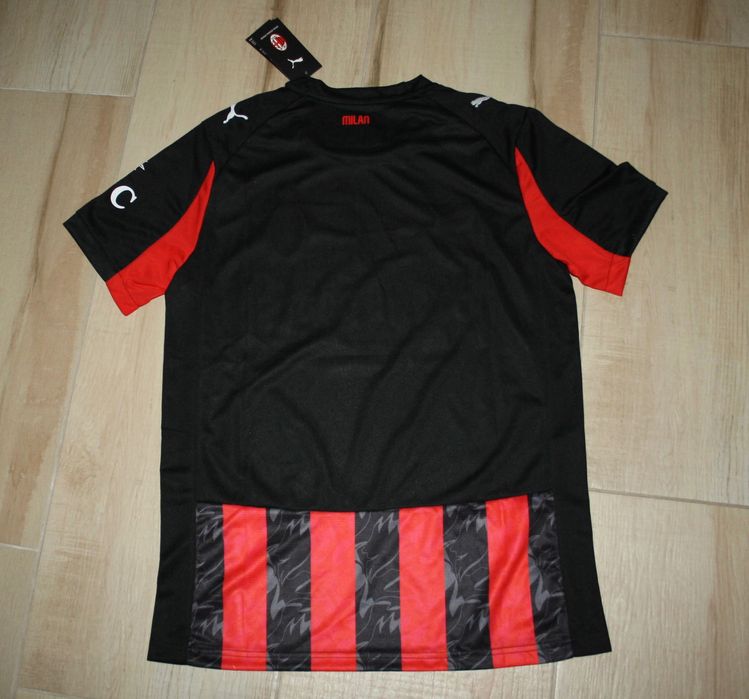 Футболни екипи - Real Madrid, Barcelona, Arsenal, Inter, Milan, PSG