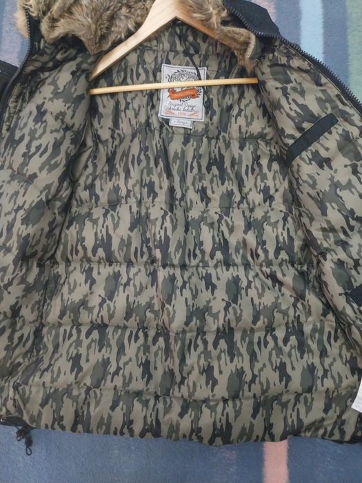 Vând geaca cu puf ff caluroasaX-large