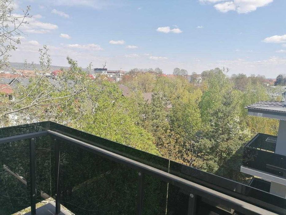 Vand apartament 3 camere separate, Str Mircea Eliade
