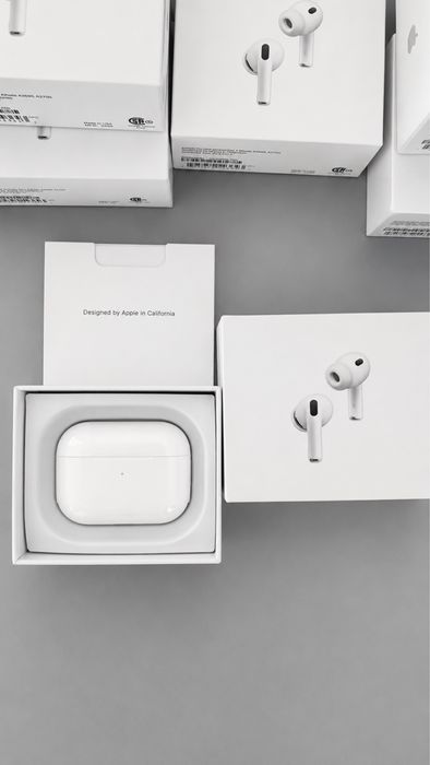 Airpods pro 3.