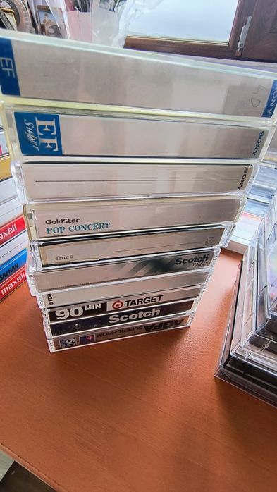 Vând 73 casete audio poziție Normal