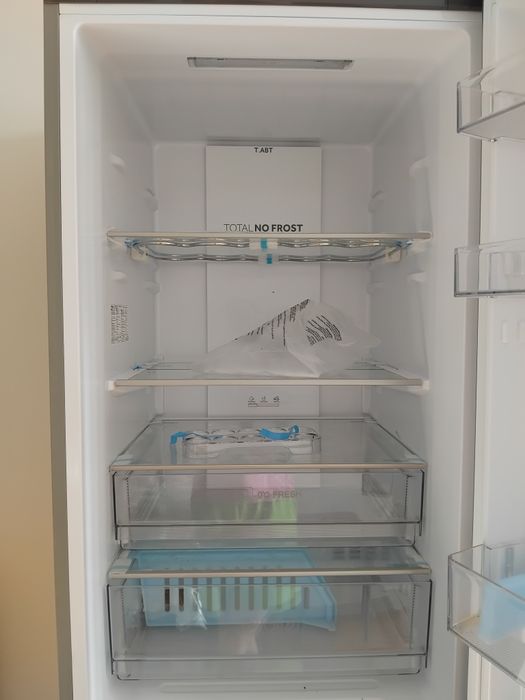 Продаю холодильник