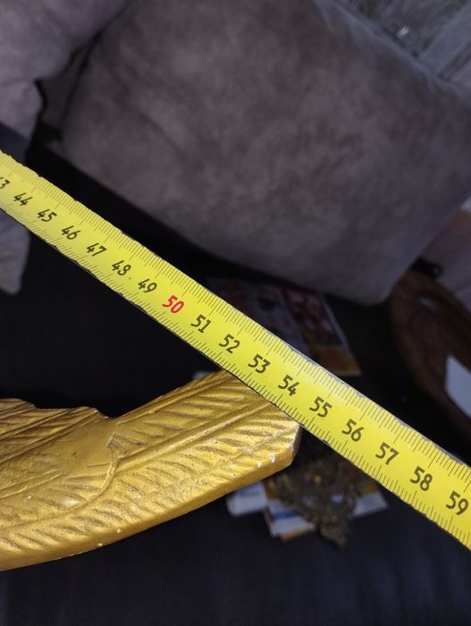 Различни голями статуетки от бронз