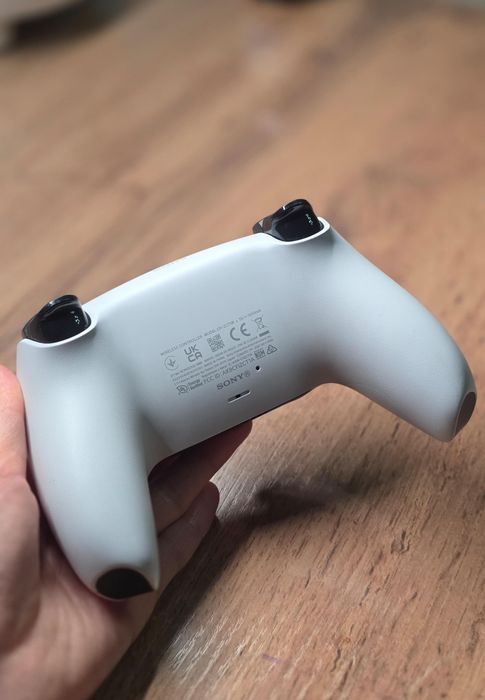 Продам Sony PlayStation 5 с играми