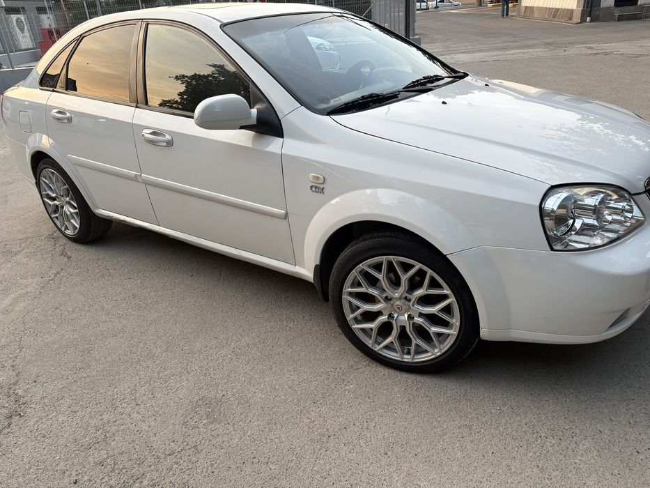 Chevrolet Lacetti / Gentra 2009 — 3