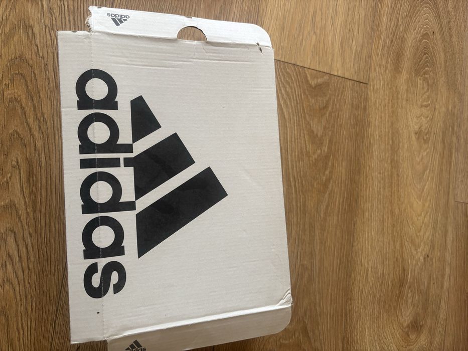 Маратонки  adidas