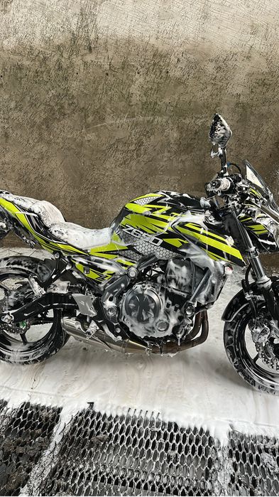 Продам мотоцикл Kawasaki Z650