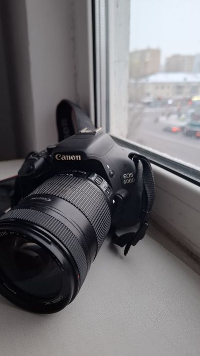 Фотоаппарат Canon 600d