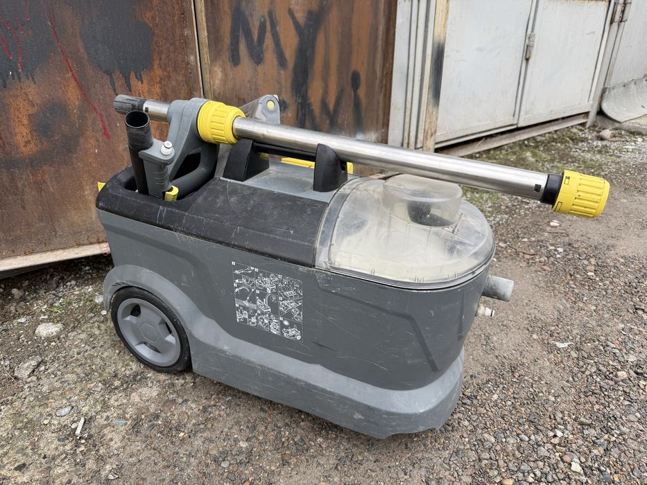 * Karcher Puzzi 10.1 оригинал Италия поофессиональный аппарат для химч