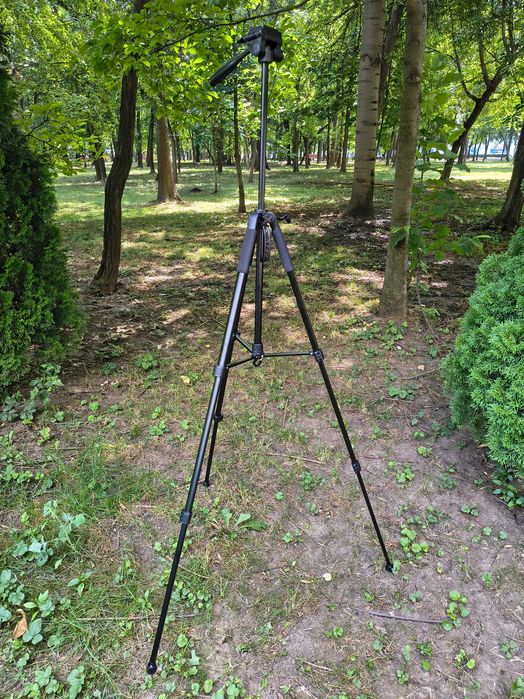 Trepied 180 cm cap video cu suport telefon si quick release