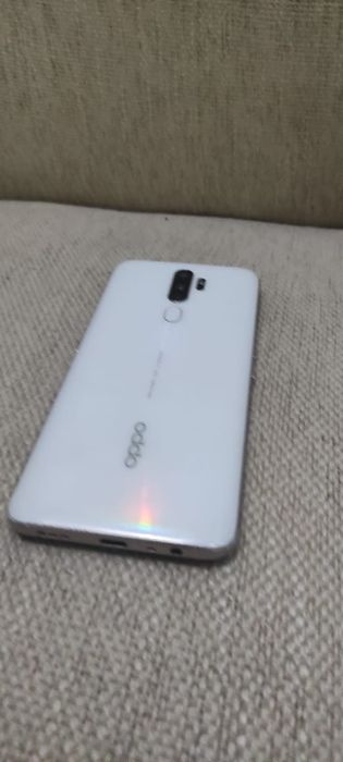 Продам срочно телефон oppo a5 2020