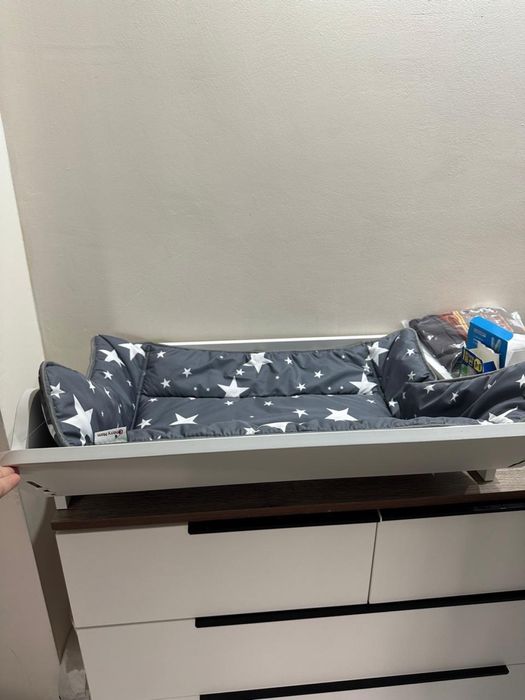 Пиленальный столик с матрацем