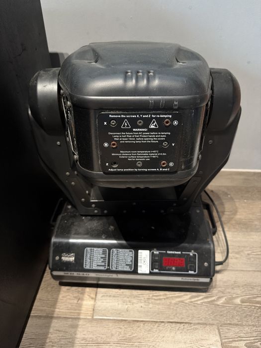 Moving Head Futurelight MH-840 Washlight - Lumini Profesionale Evenimente