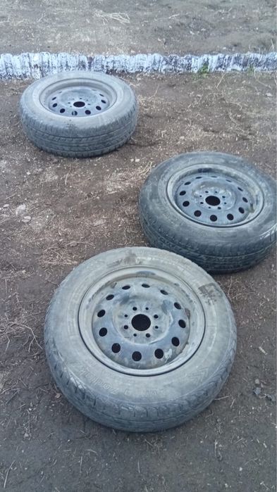 Продам летние р13 с диском