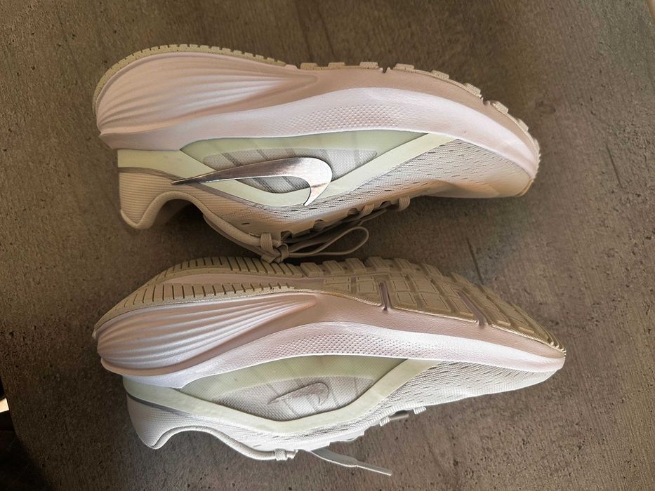 Нови маратонки - Nike Downshifter 14