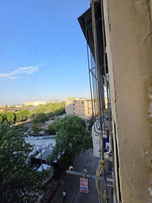 Продаётся Яшнабад 1в2/6/9 с мебелью техникой ремонт хороший !