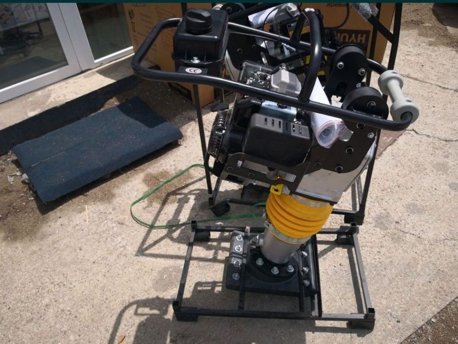 Vand/Închiriez mai compactor