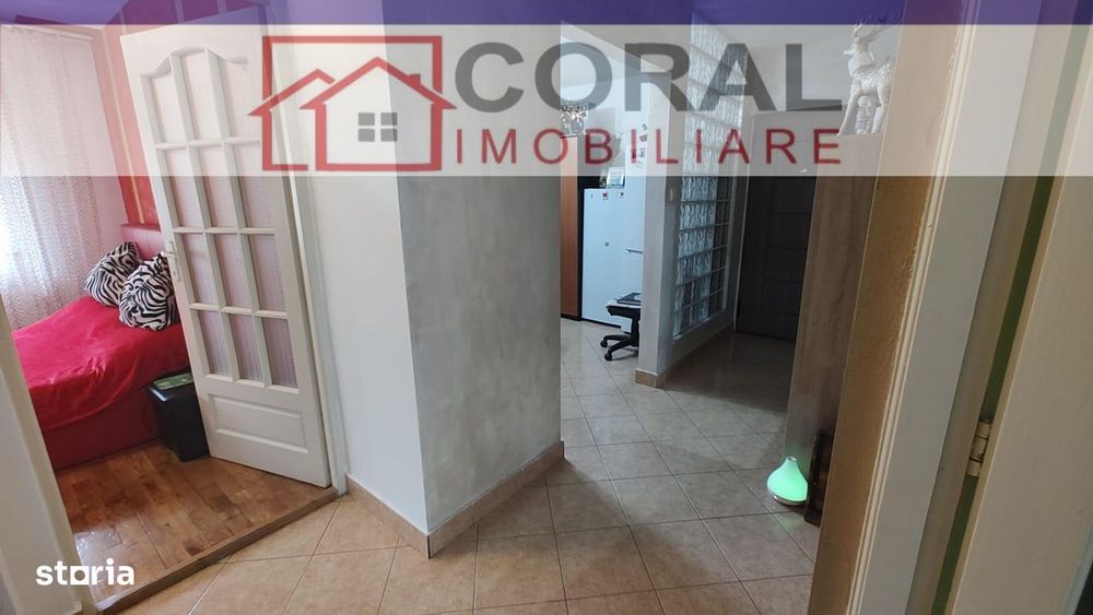 De vanzare apartament 3 camere, Al. Pescarilor