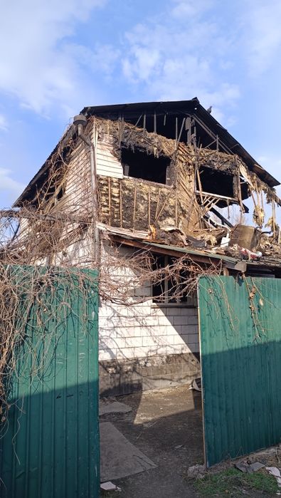 Продам дом в аварийном состоянии