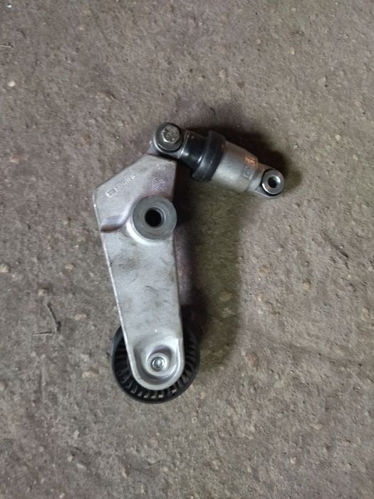 Натяжитель ремня двигатель1ZZ