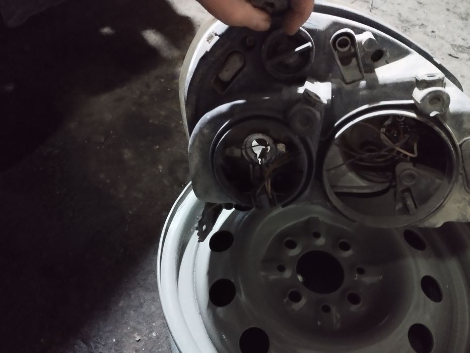 Продам фары приора1