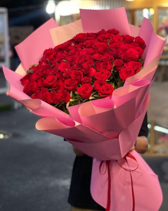 Акция 51 роза 19990