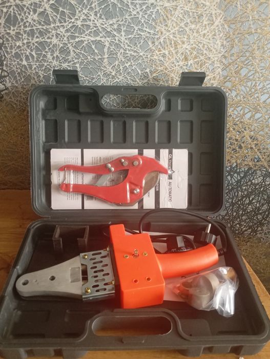 Продам паяльник для пластиковых труб