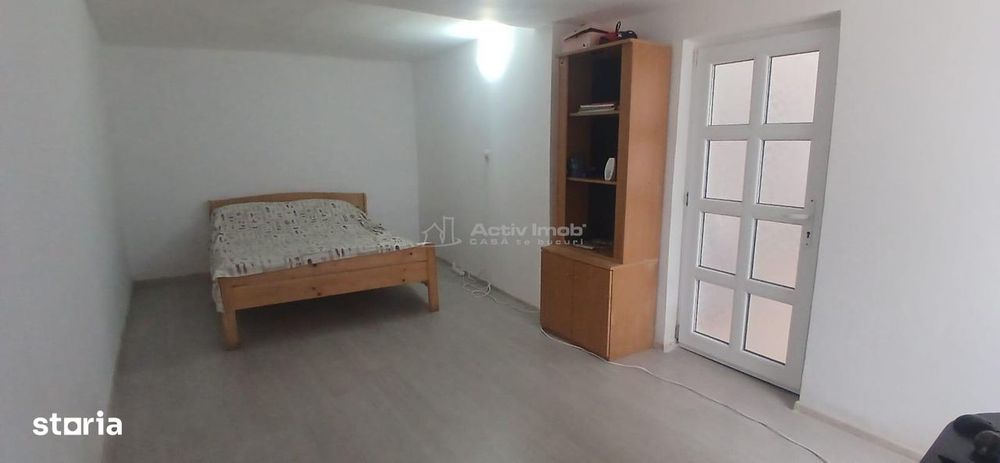 Casa 8 camere de vanzare Valea Voievozilor Targoviste 653mp teren