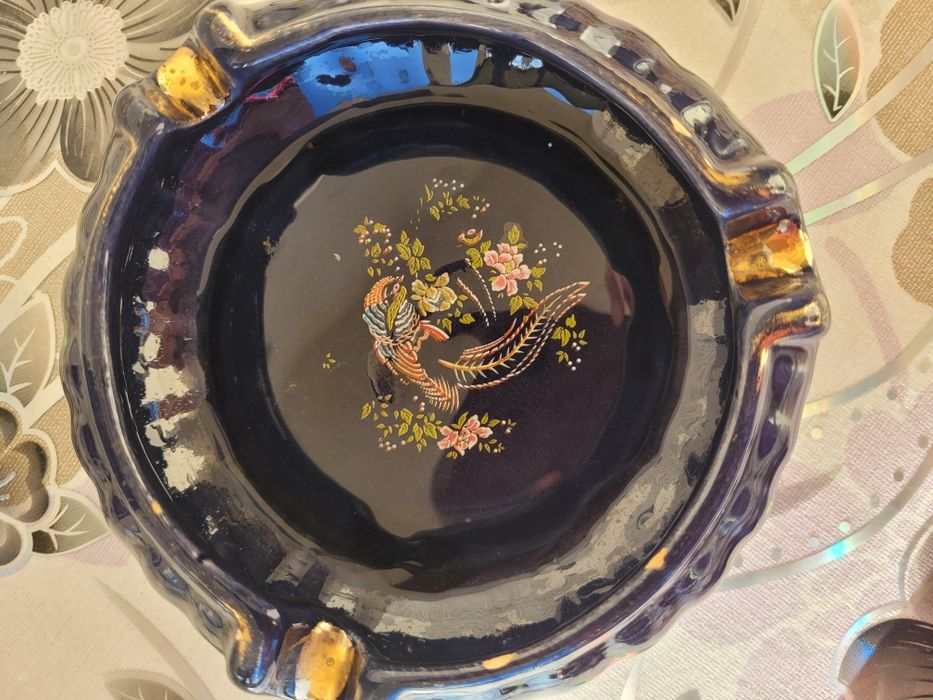 Scrumieră, decorativă