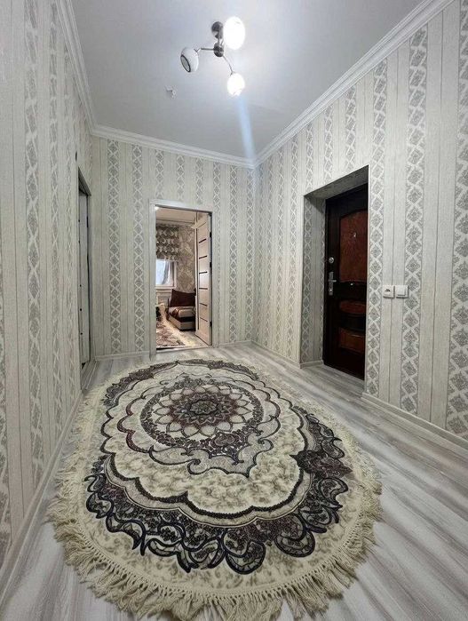 Продаётся 2в3-комнатная квартира в доме 77-серий, 11 квартал. TL